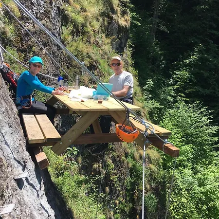 Maison Cosy A Avec Vue Sur Les Montagnes Et Jardin Dom wakacyjny *